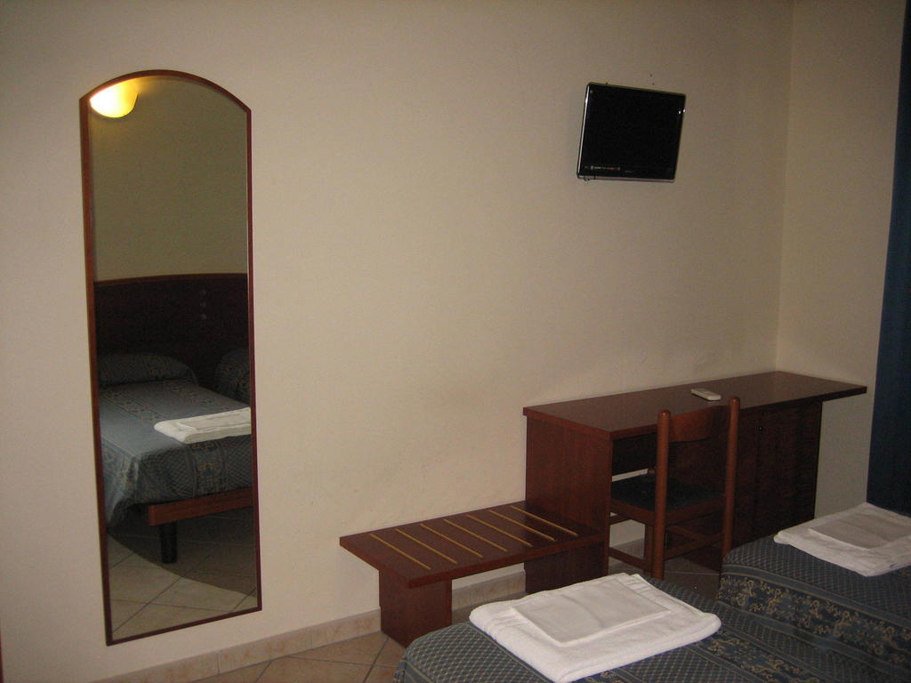Grizzana Albergo Ristorante Sterlina חדר תמונה