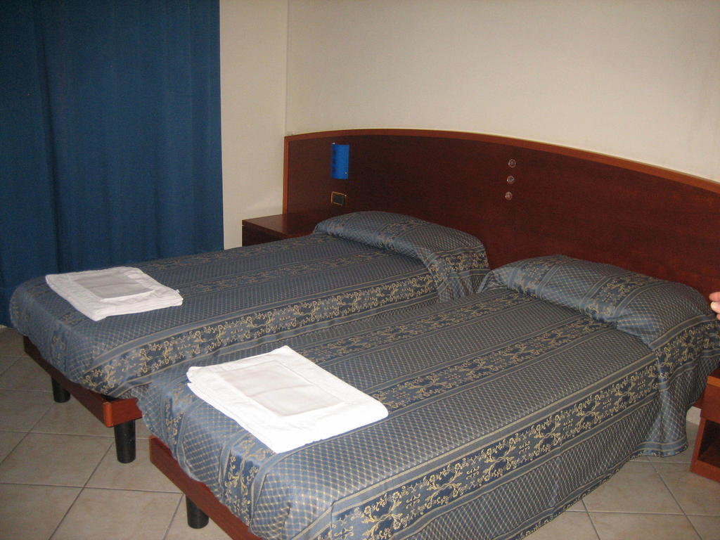 Grizzana Albergo Ristorante Sterlina חדר תמונה