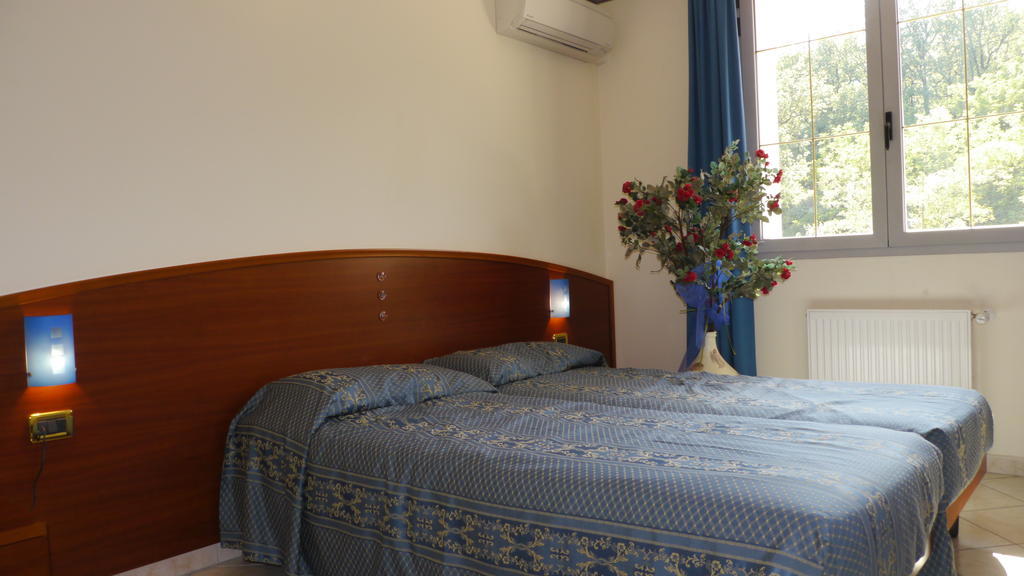 Grizzana Albergo Ristorante Sterlina חדר תמונה